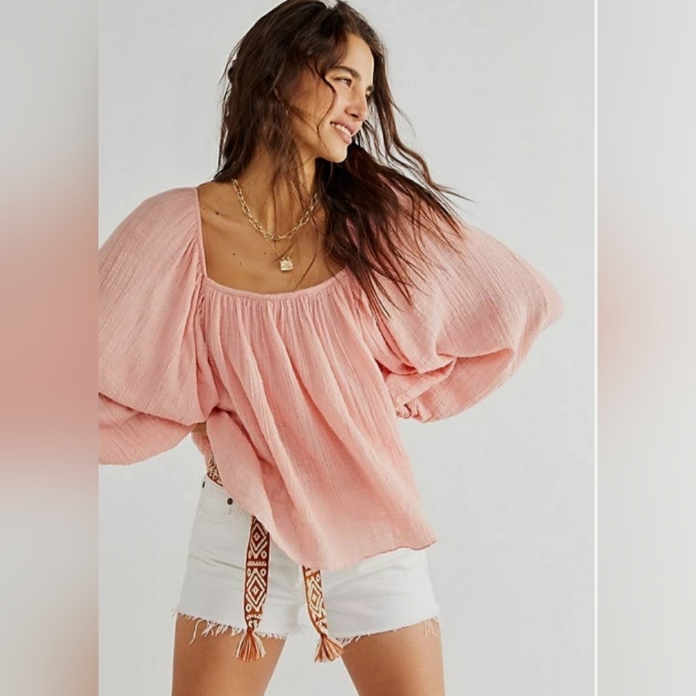 🩷 FREE PEOPLE 🩷 FP ONE Sarah Open Smocked Back Top Sz M